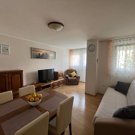 Apartman Spahija Σίμπενικ Εξωτερικό φωτογραφία