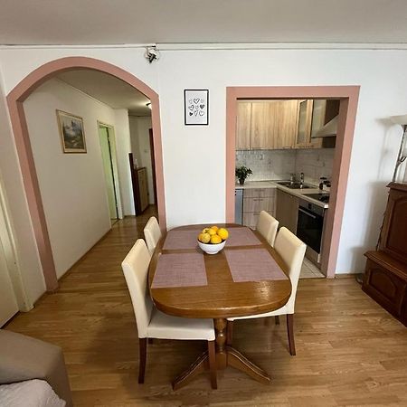 Apartman Spahija Σίμπενικ Εξωτερικό φωτογραφία