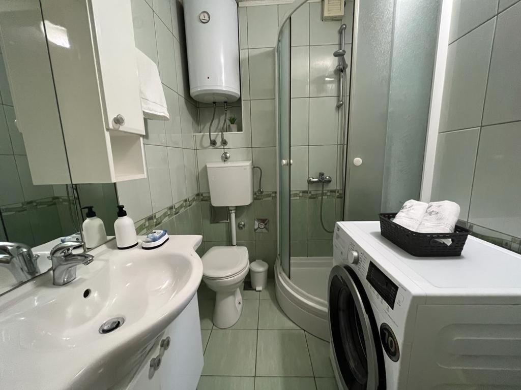 Apartman Spahija Σίμπενικ Εξωτερικό φωτογραφία