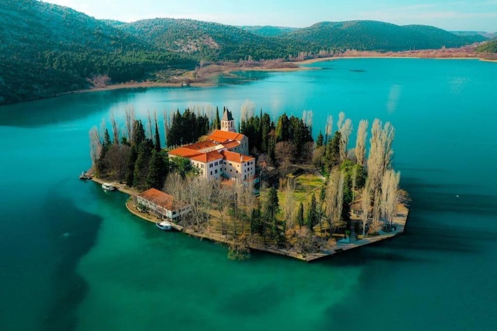 Apartman Spahija Σίμπενικ Εξωτερικό φωτογραφία